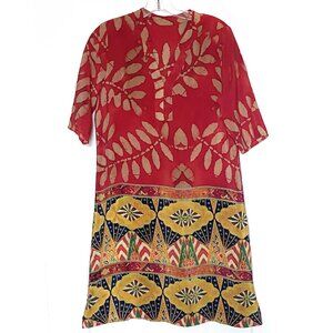 Short-sleeved, v-neck, 100% silk dress size M